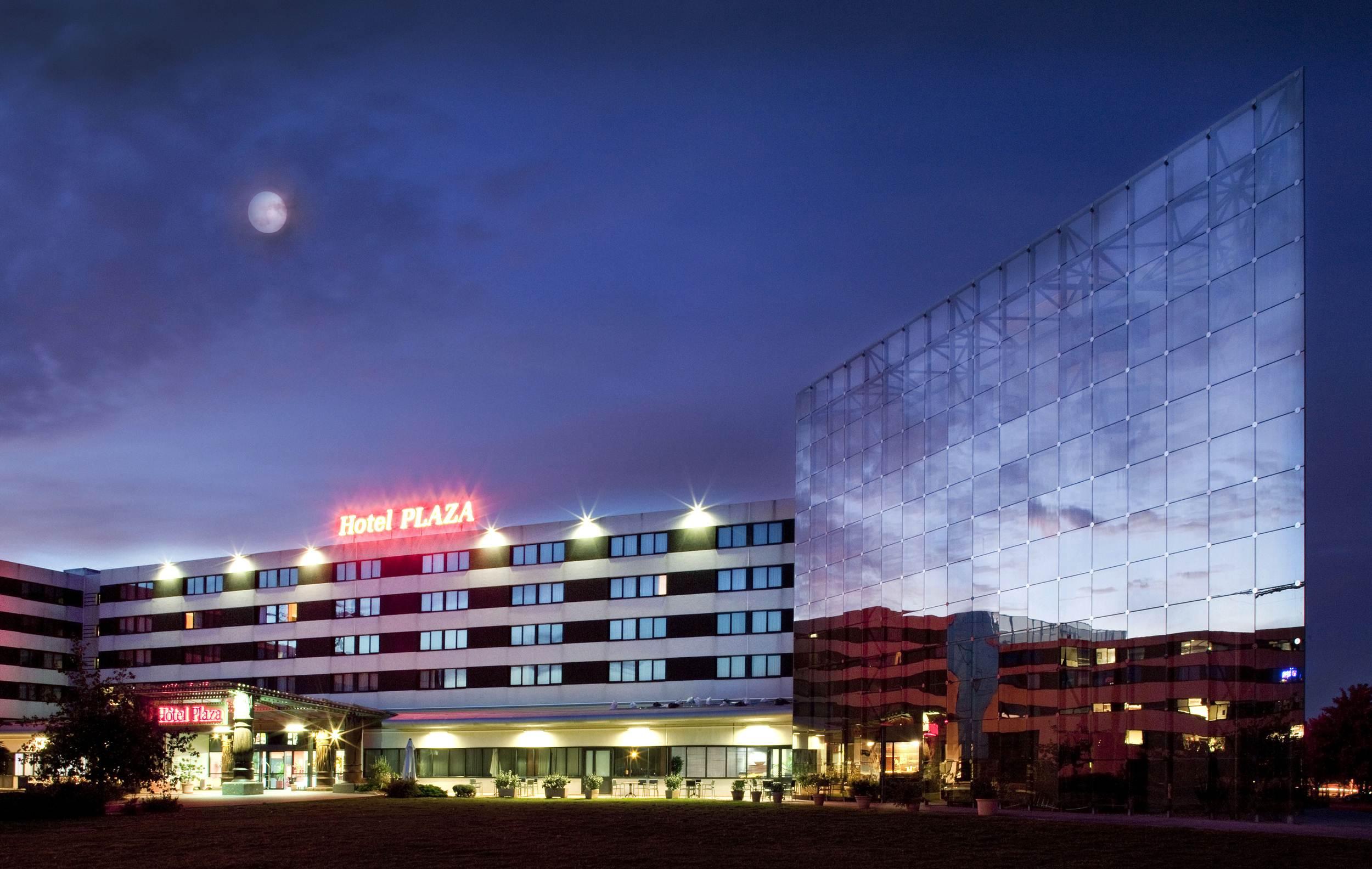 Hotel Plaza - site du Futuroscope Chasseneuil-du-Poitou Esterno foto